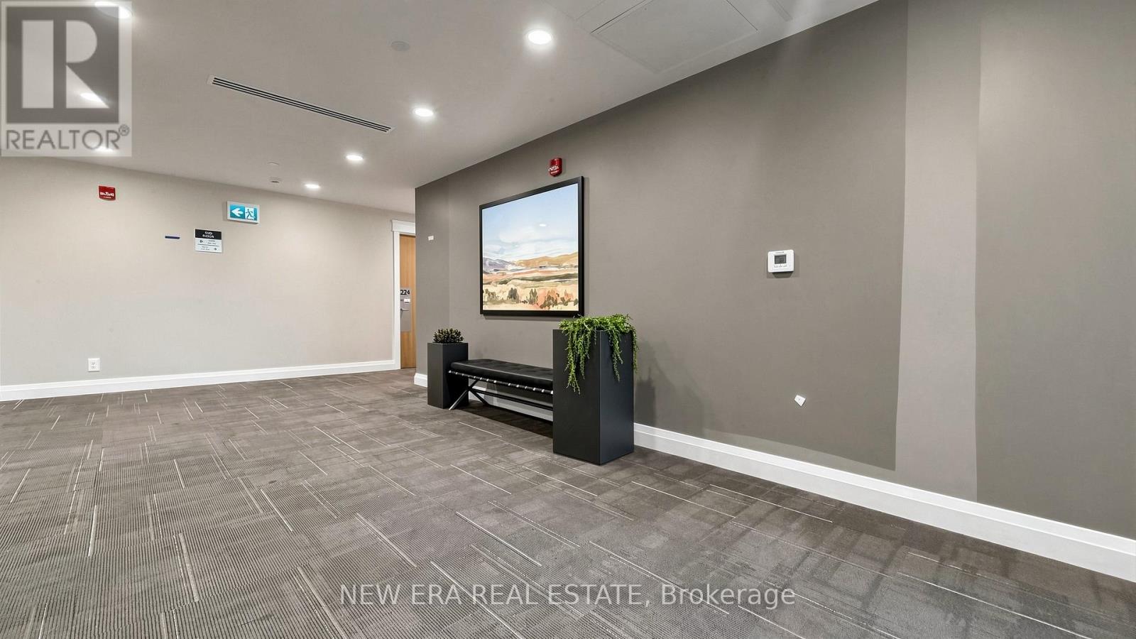#229 128 GROVEWOOD COMMON - 43