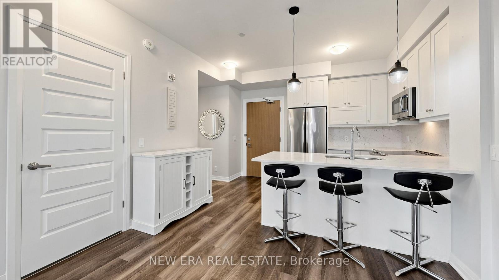 #229 128 GROVEWOOD COMMON - 18