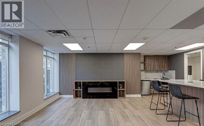 #207 140 BATHURST Street - 6