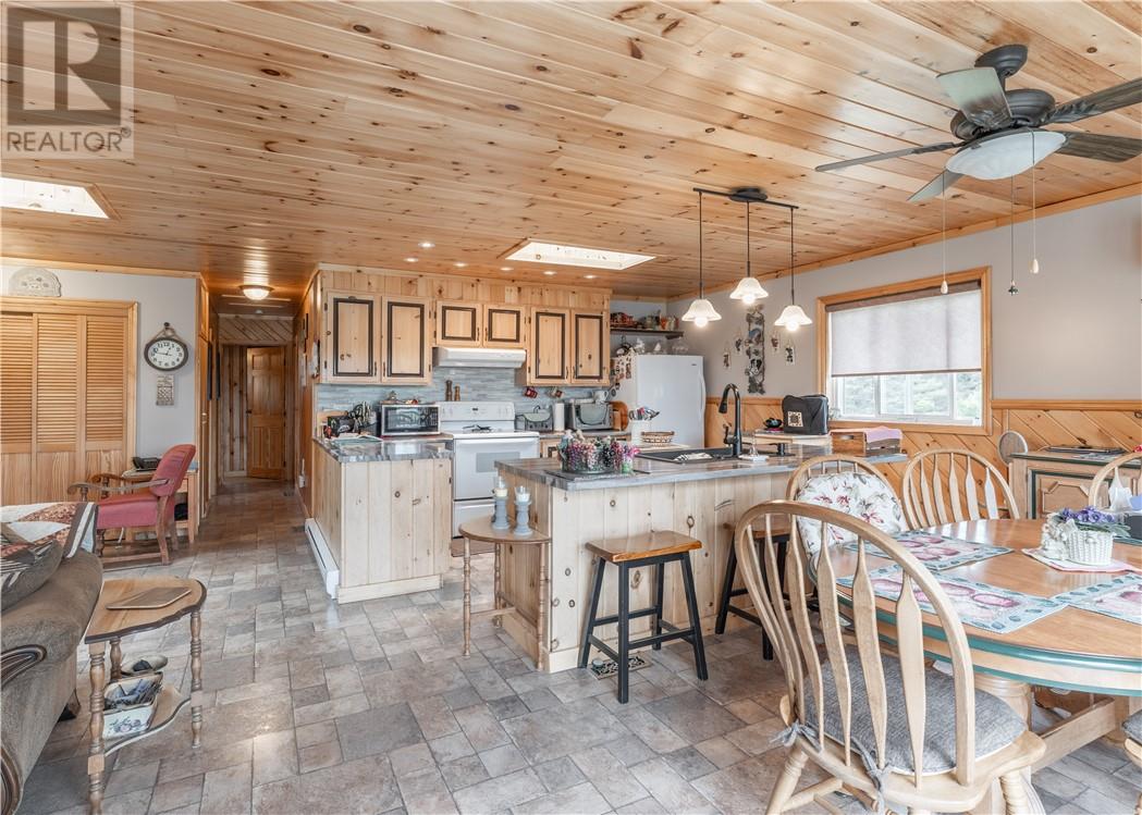 102 Labre Road - 13