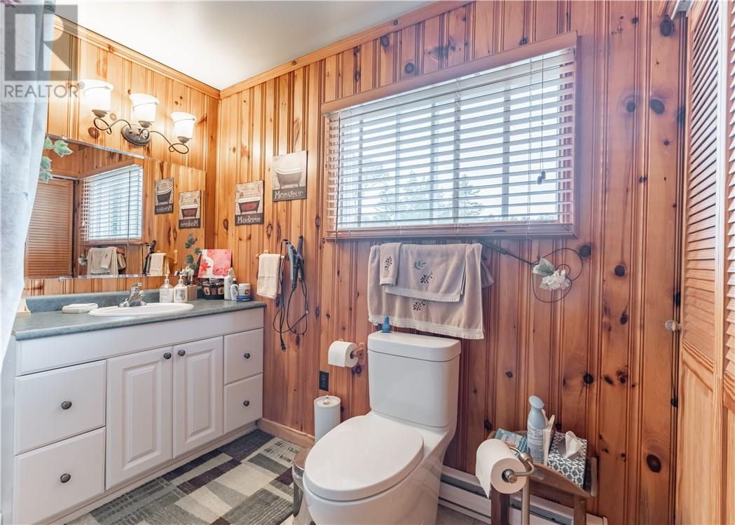102 Labre Road - 19