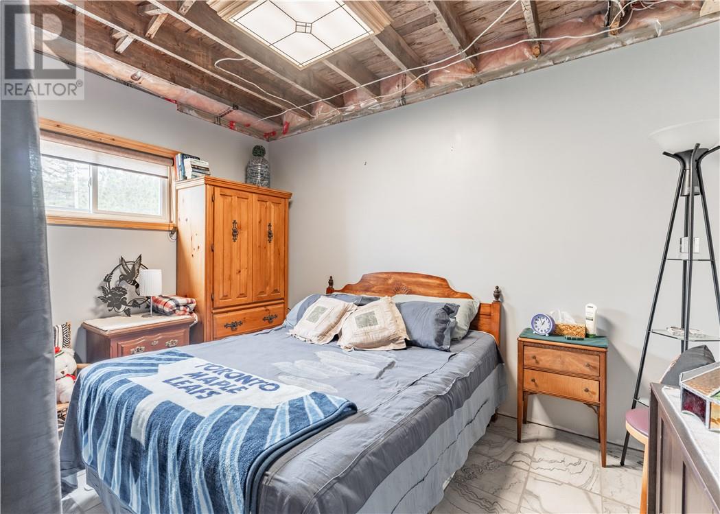 102 Labre Road - 26