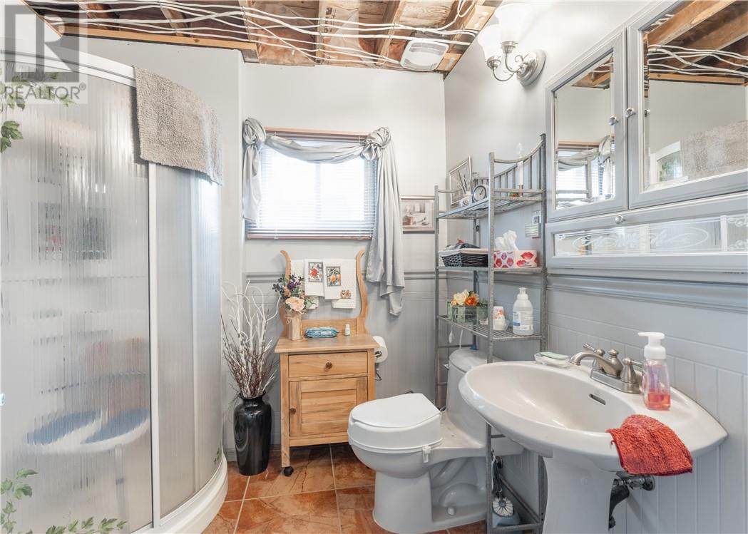 102 Labre Road - 27