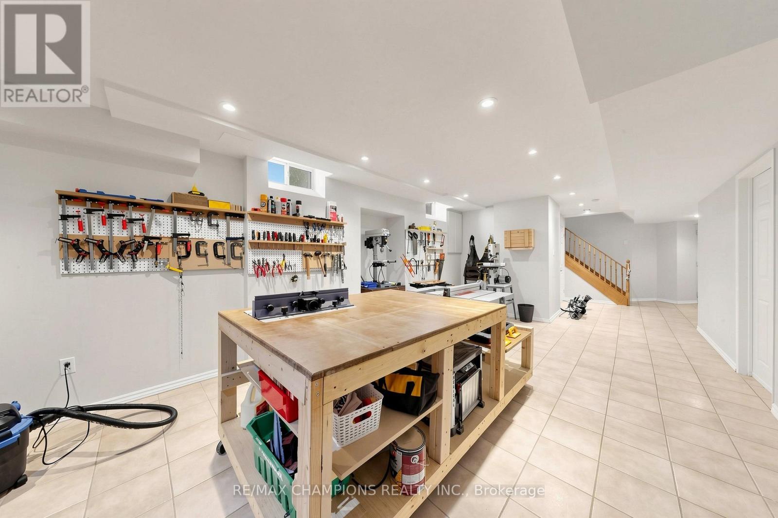 31 BOBCAT STREET - 40