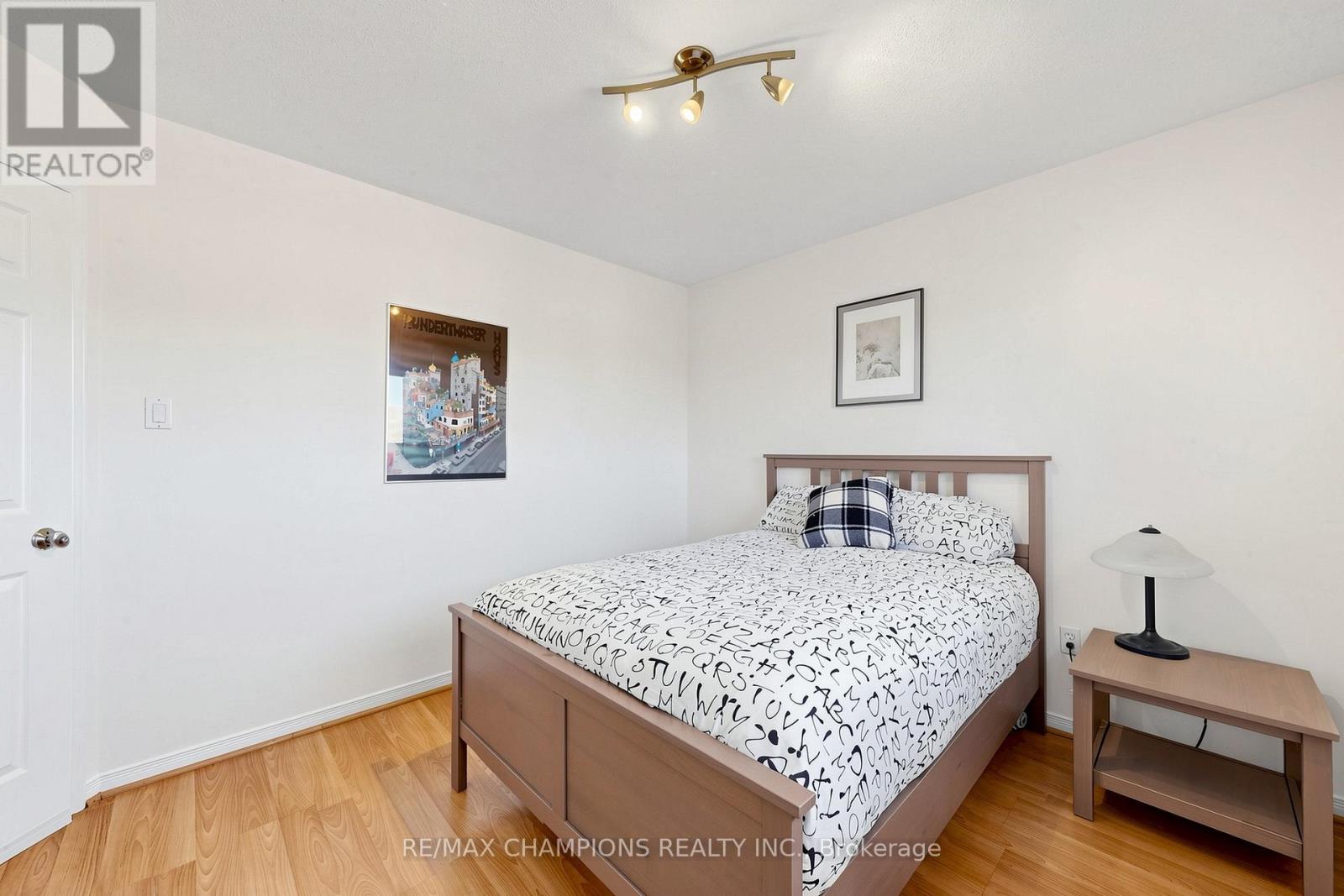 31 BOBCAT STREET - 30