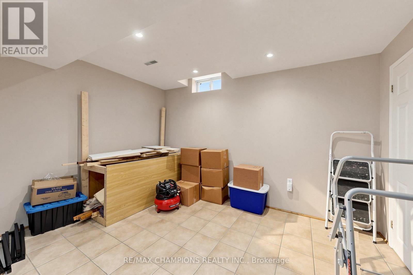 31 BOBCAT STREET - 37