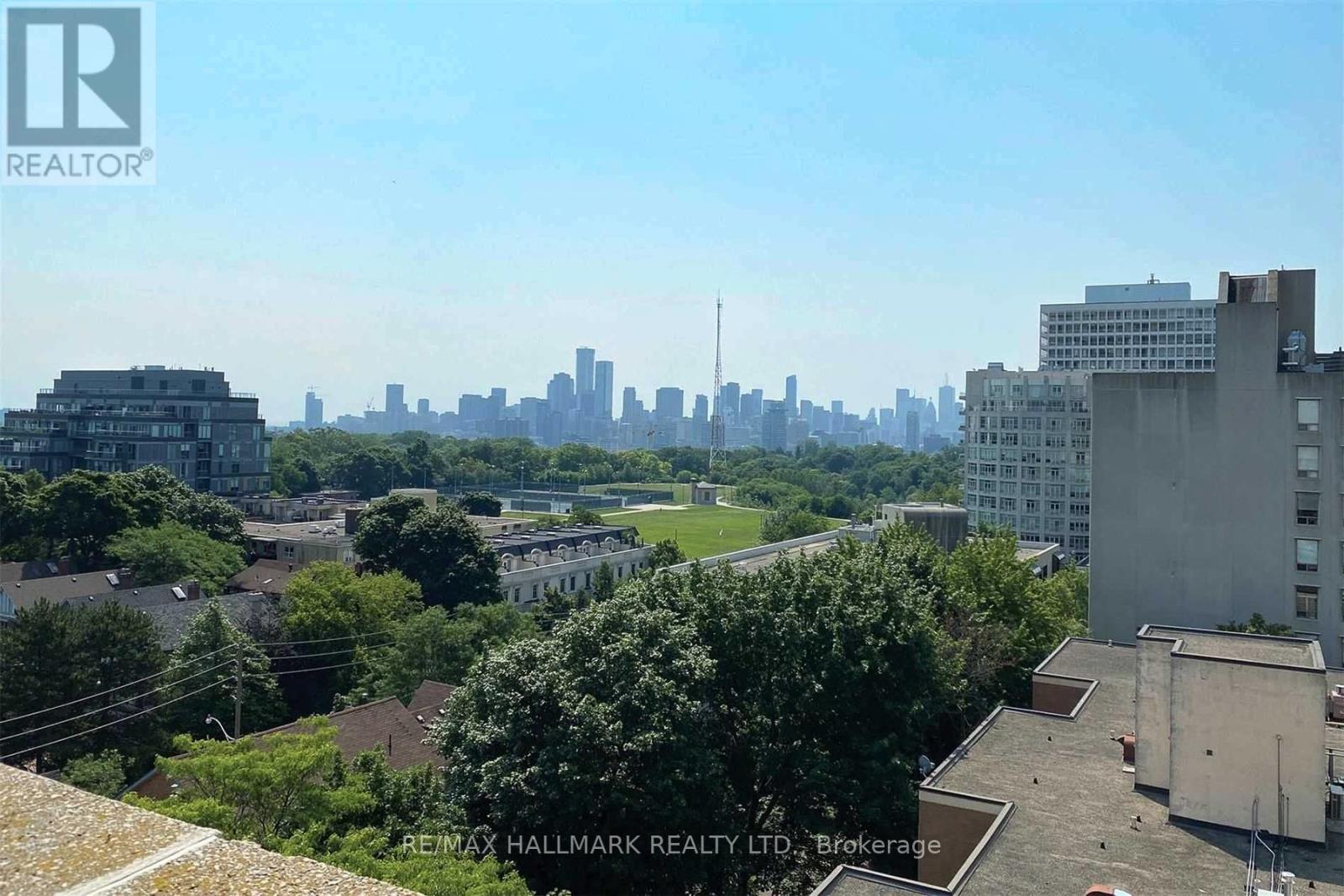 #PH10 447 WALMER ROAD - 15