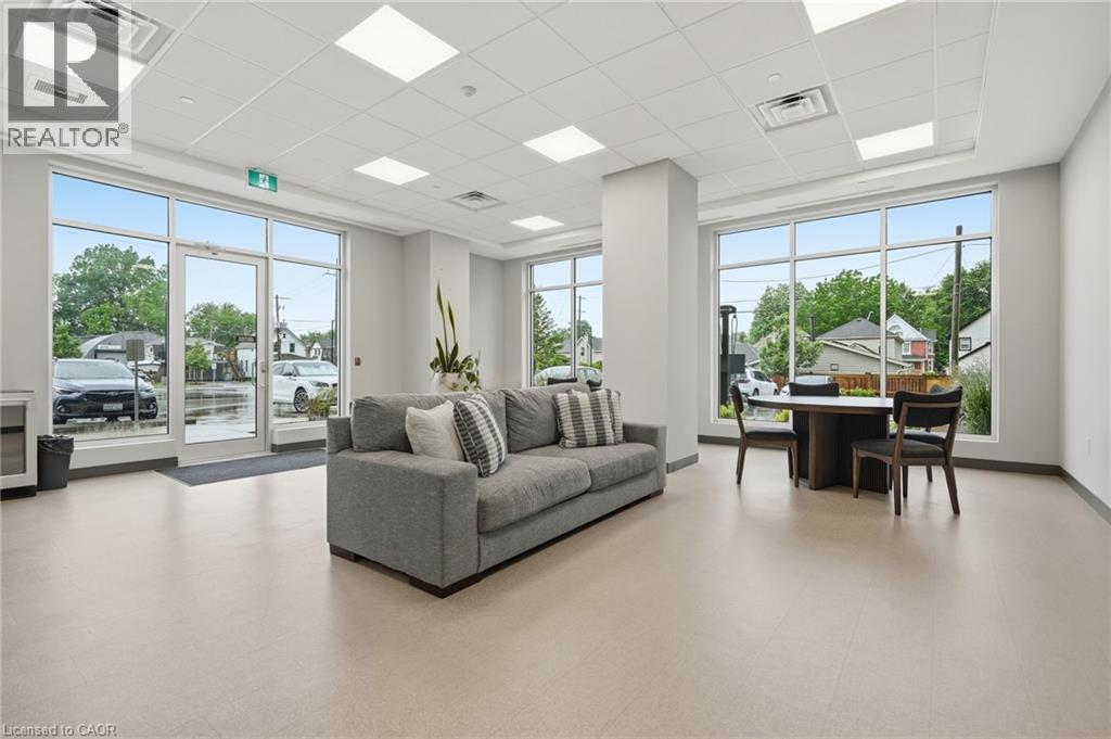 #304 118 WEST Street - 22