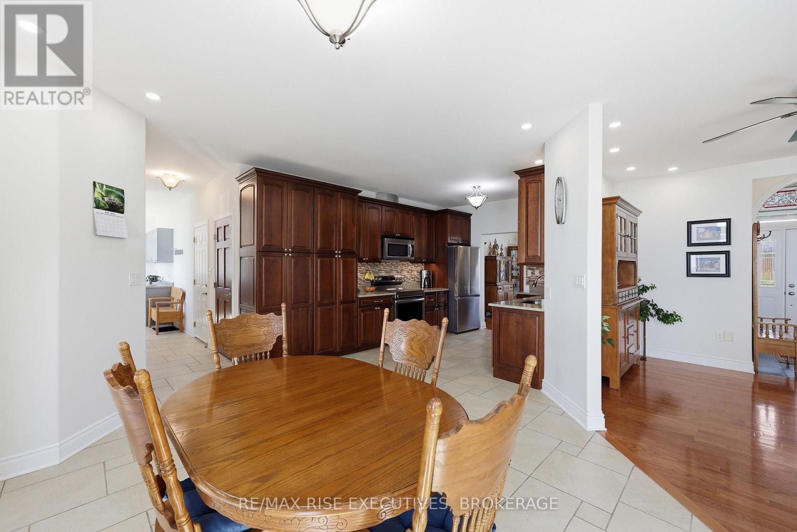 255 GOOD FRIEND DRIVE - 11