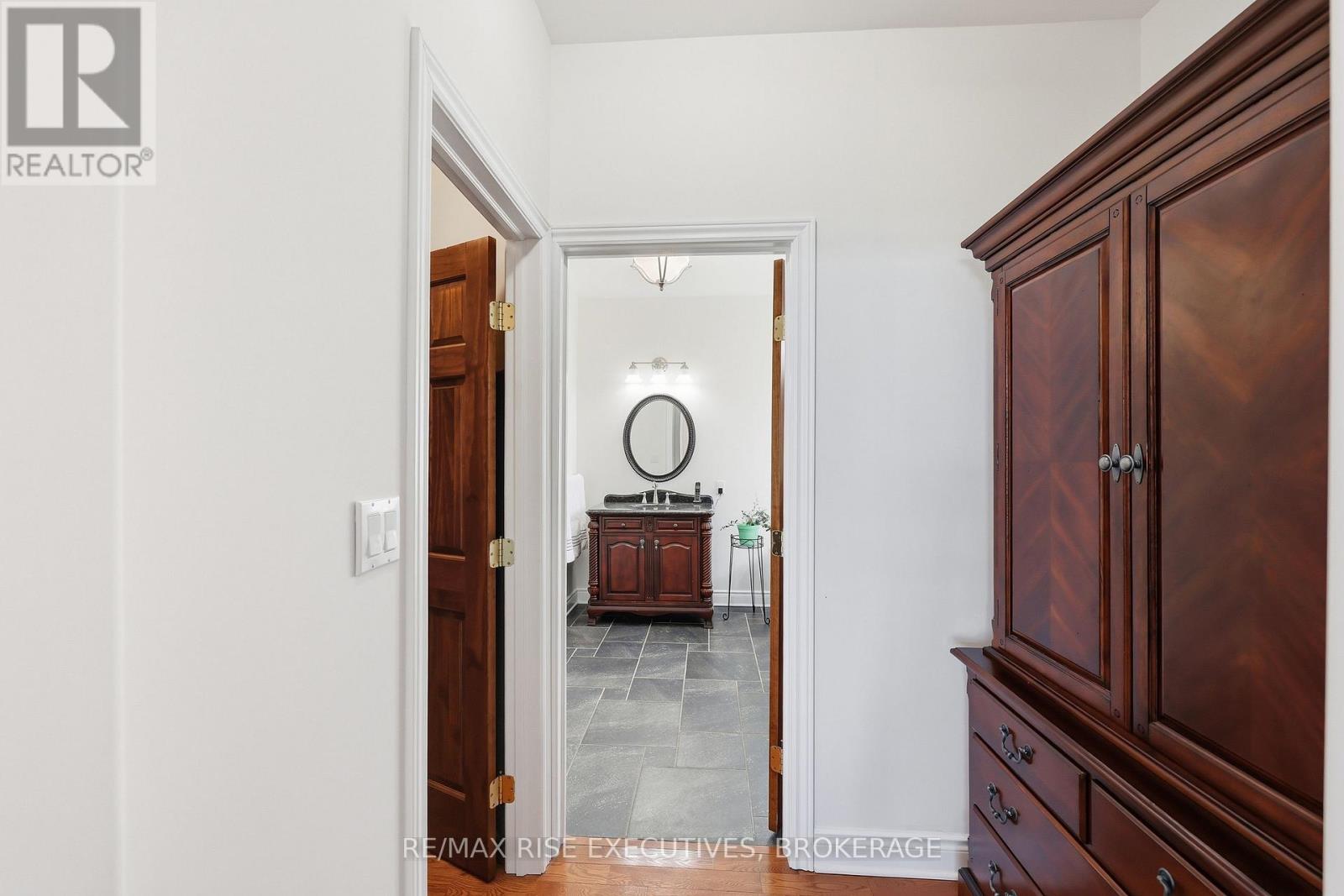255 GOOD FRIEND DRIVE - 27
