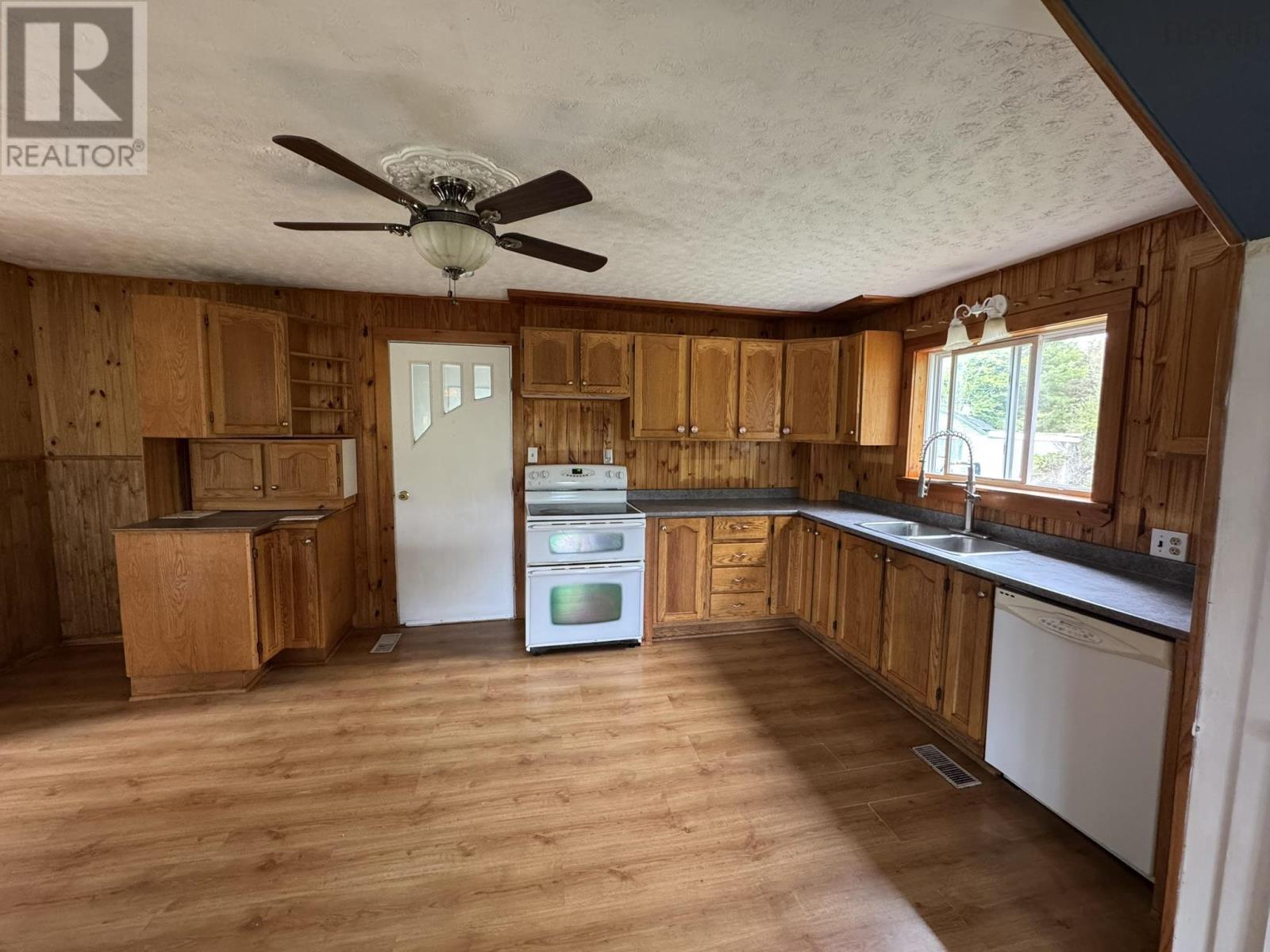 380 Truro Heights Road - 37
