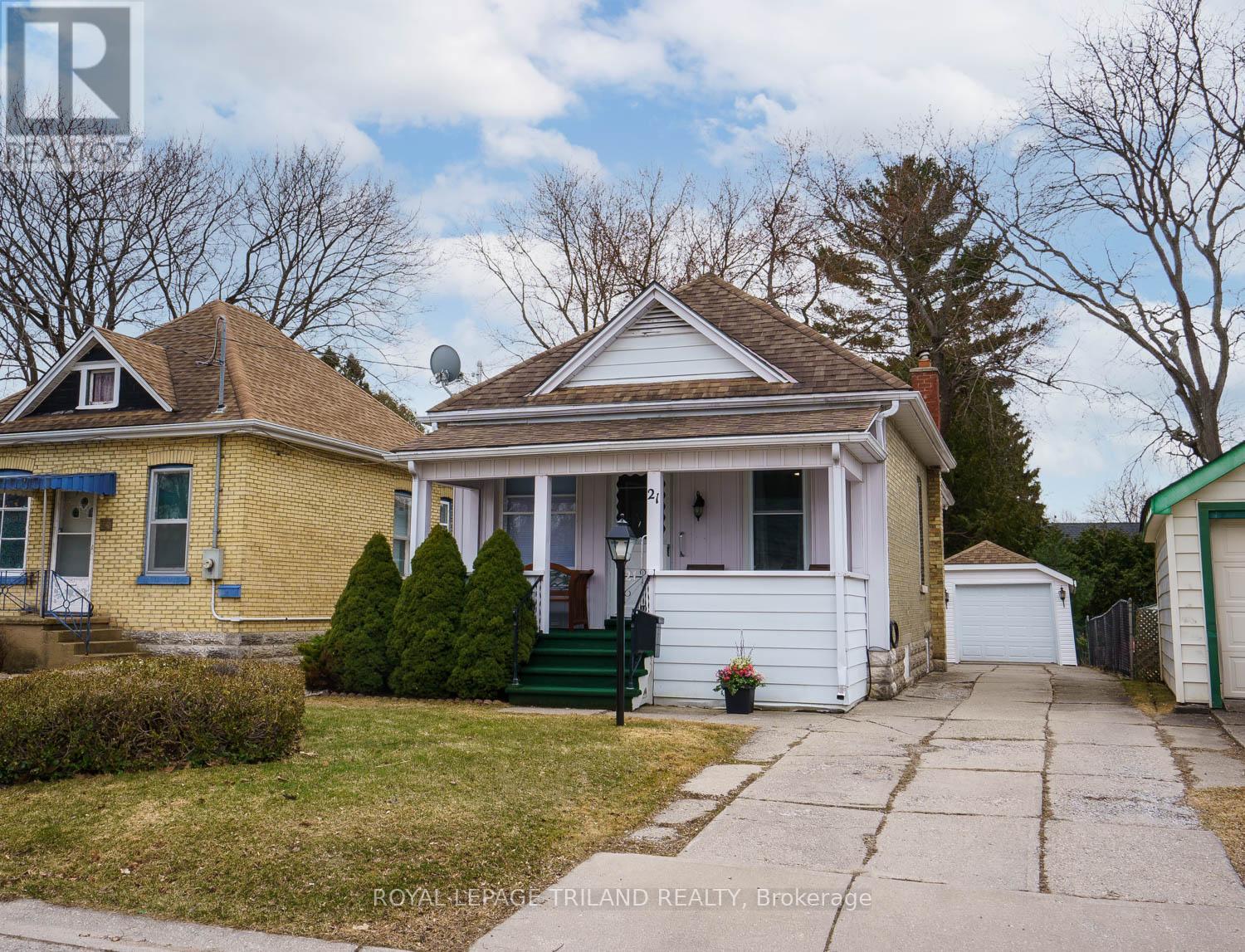 21 OAK STREET - 1