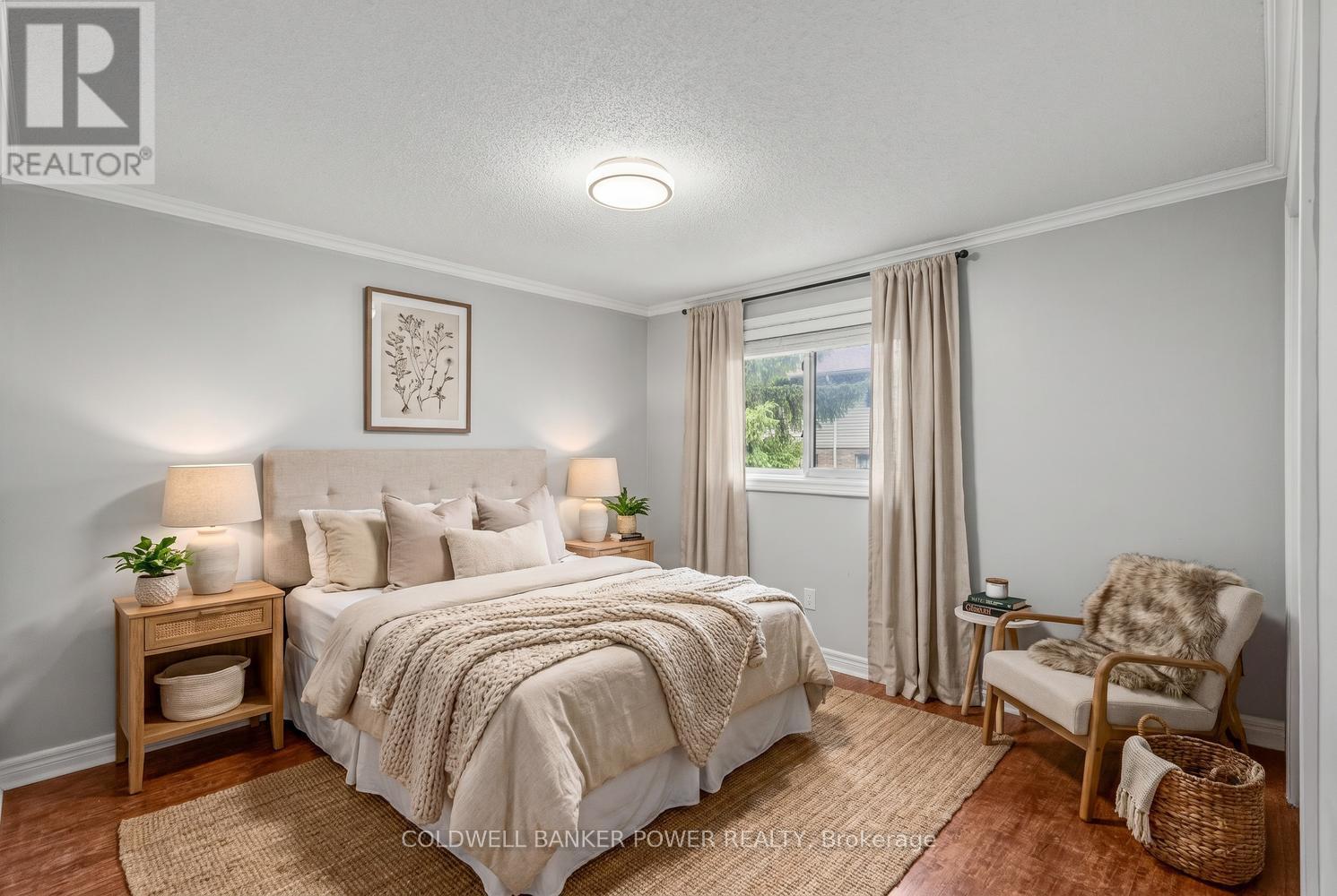 #17 340 AMBLESIDE DRIVE - 12