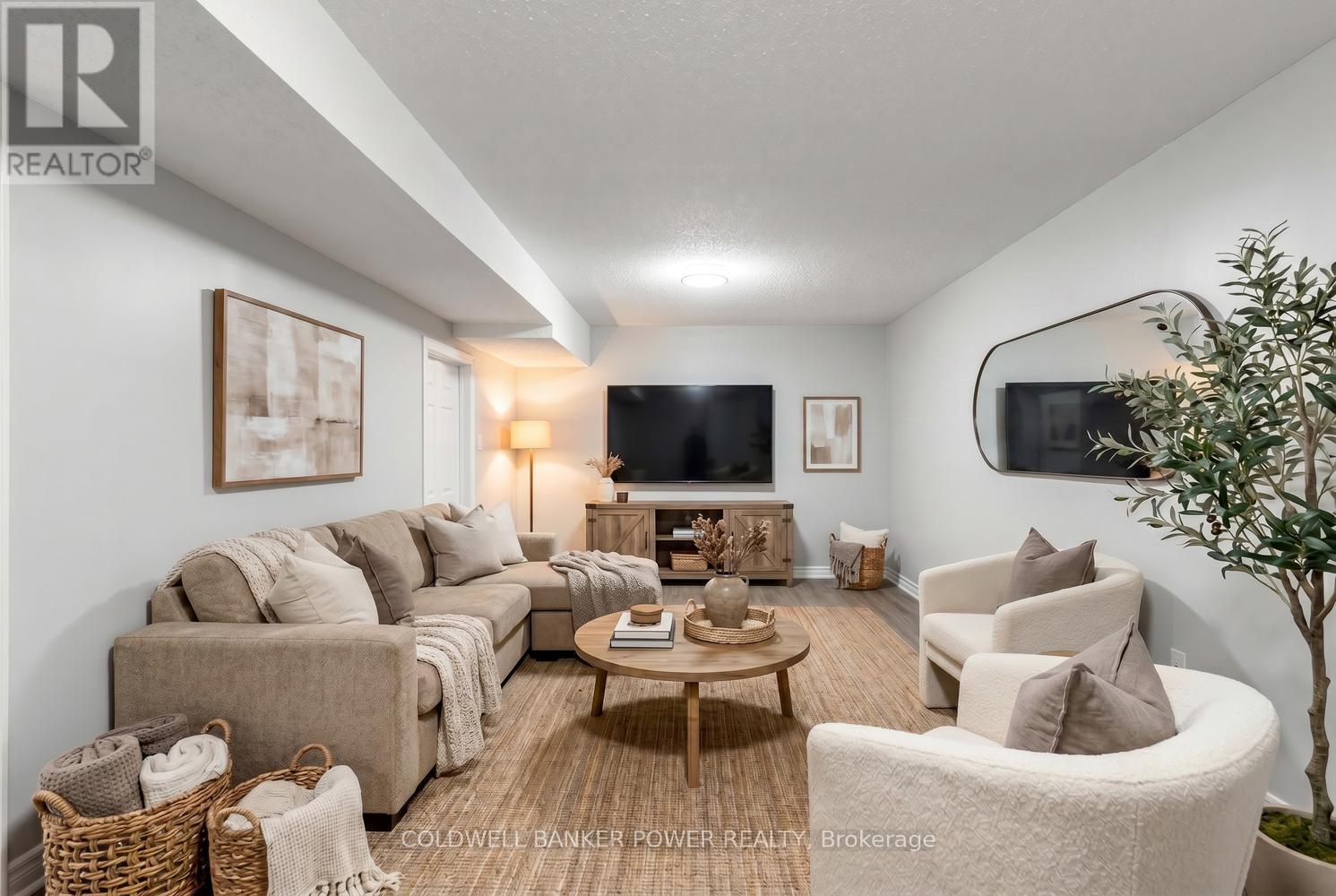 #17 340 AMBLESIDE DRIVE - 15