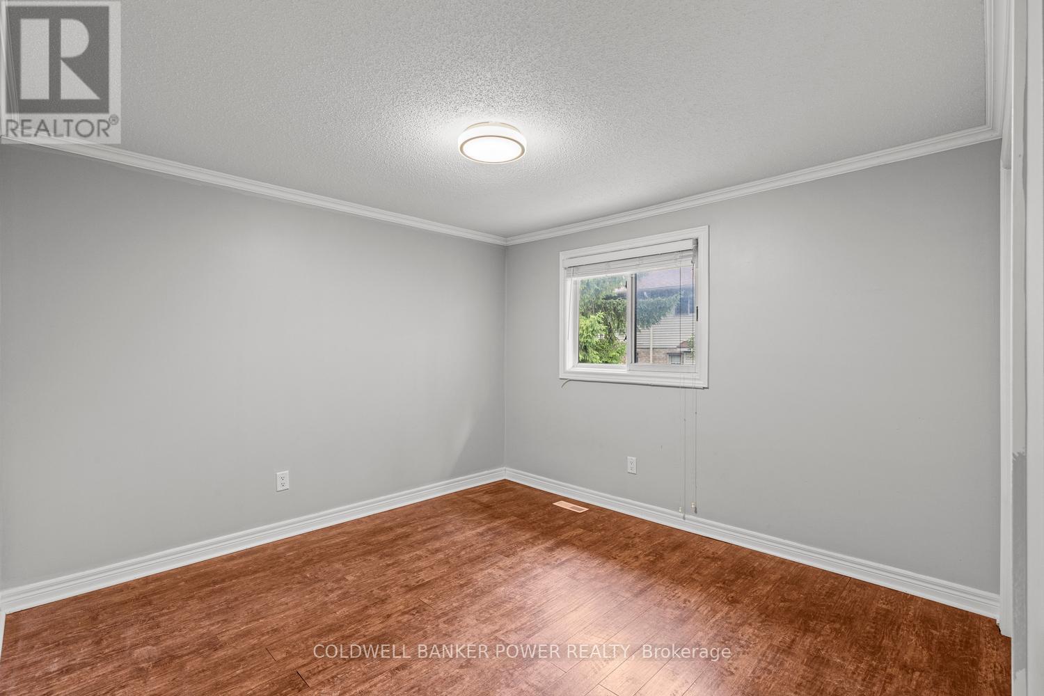 #17 340 AMBLESIDE DRIVE - 39