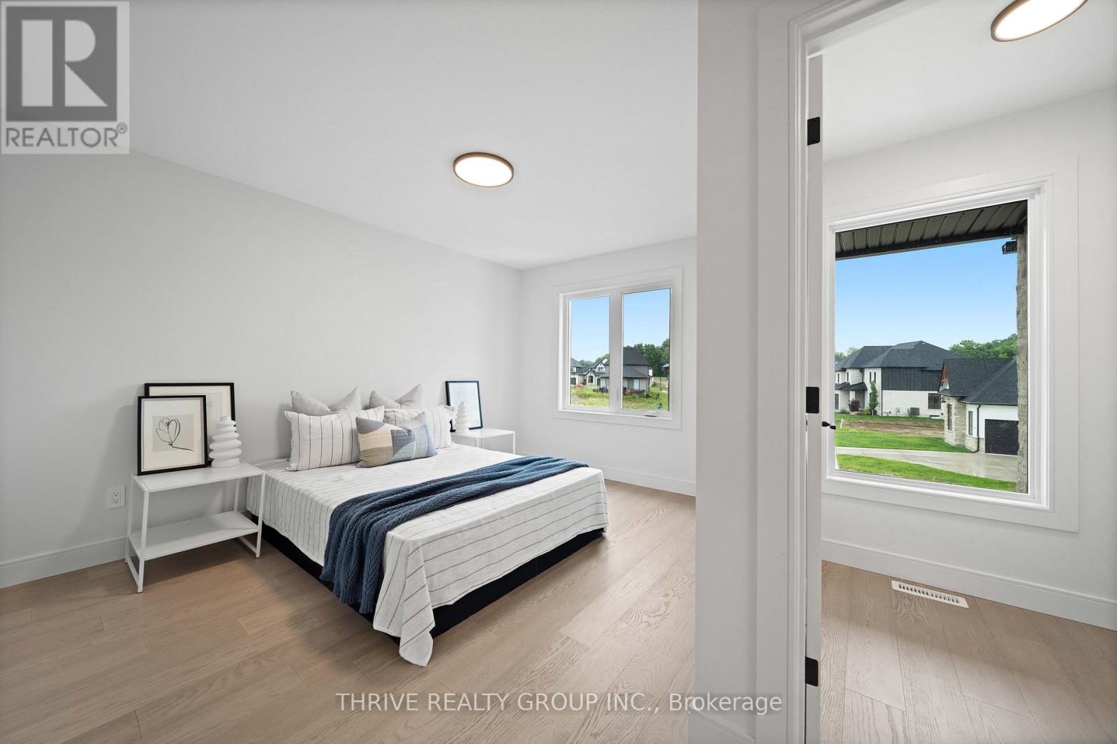 4067 FALLINGBROOK ROAD - 32