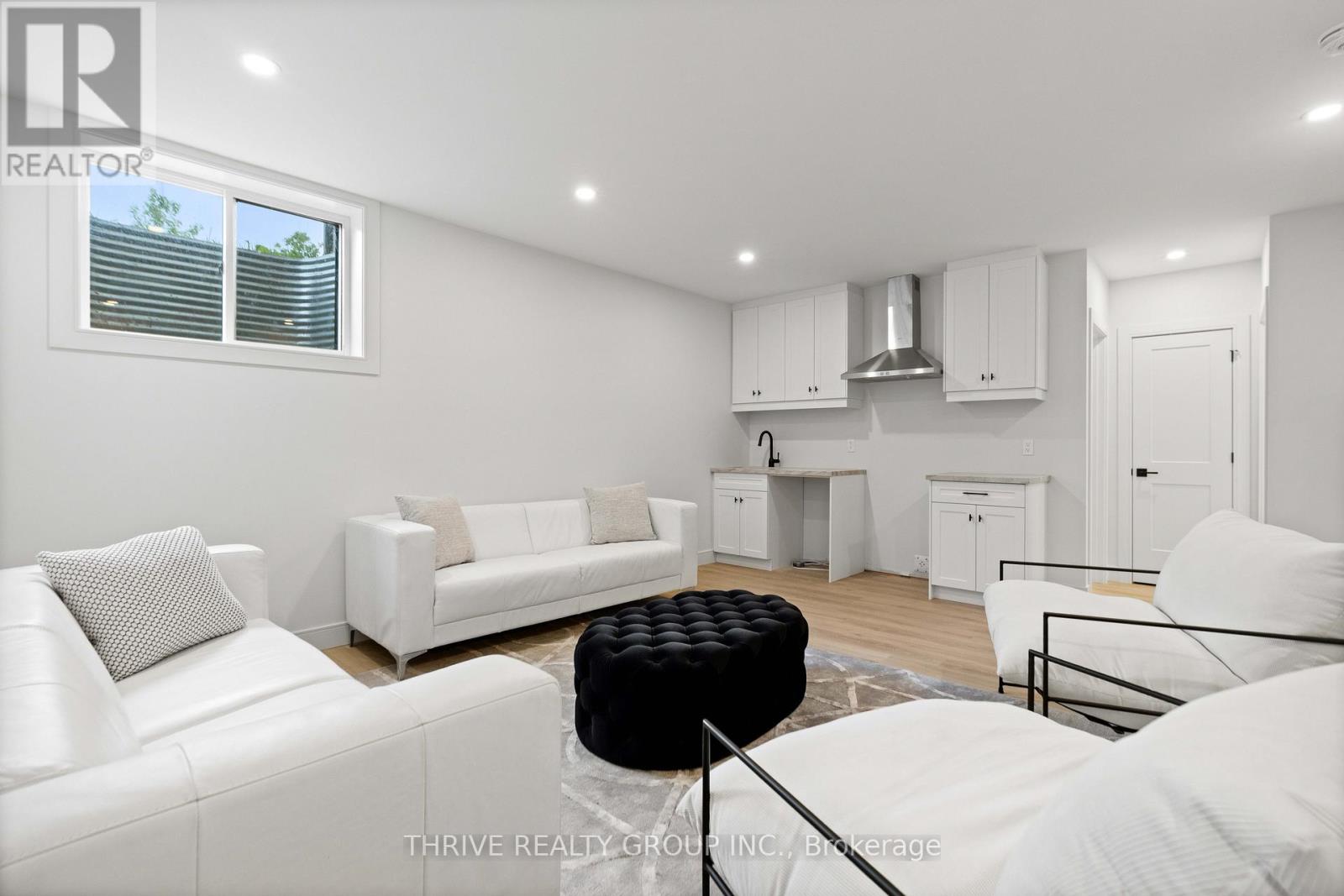4067 FALLINGBROOK ROAD - 40