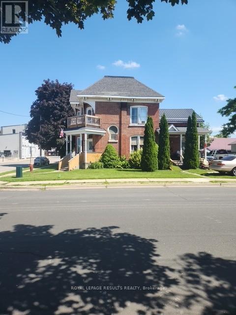 #87-89 89 SYDENHAM STREET E - 1