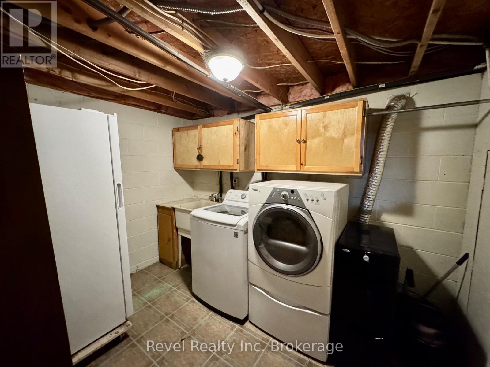 2816 CHISWICK LINE - 29