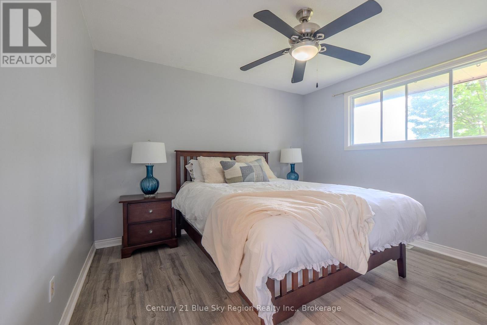 225 REGINALD ROAD - 15