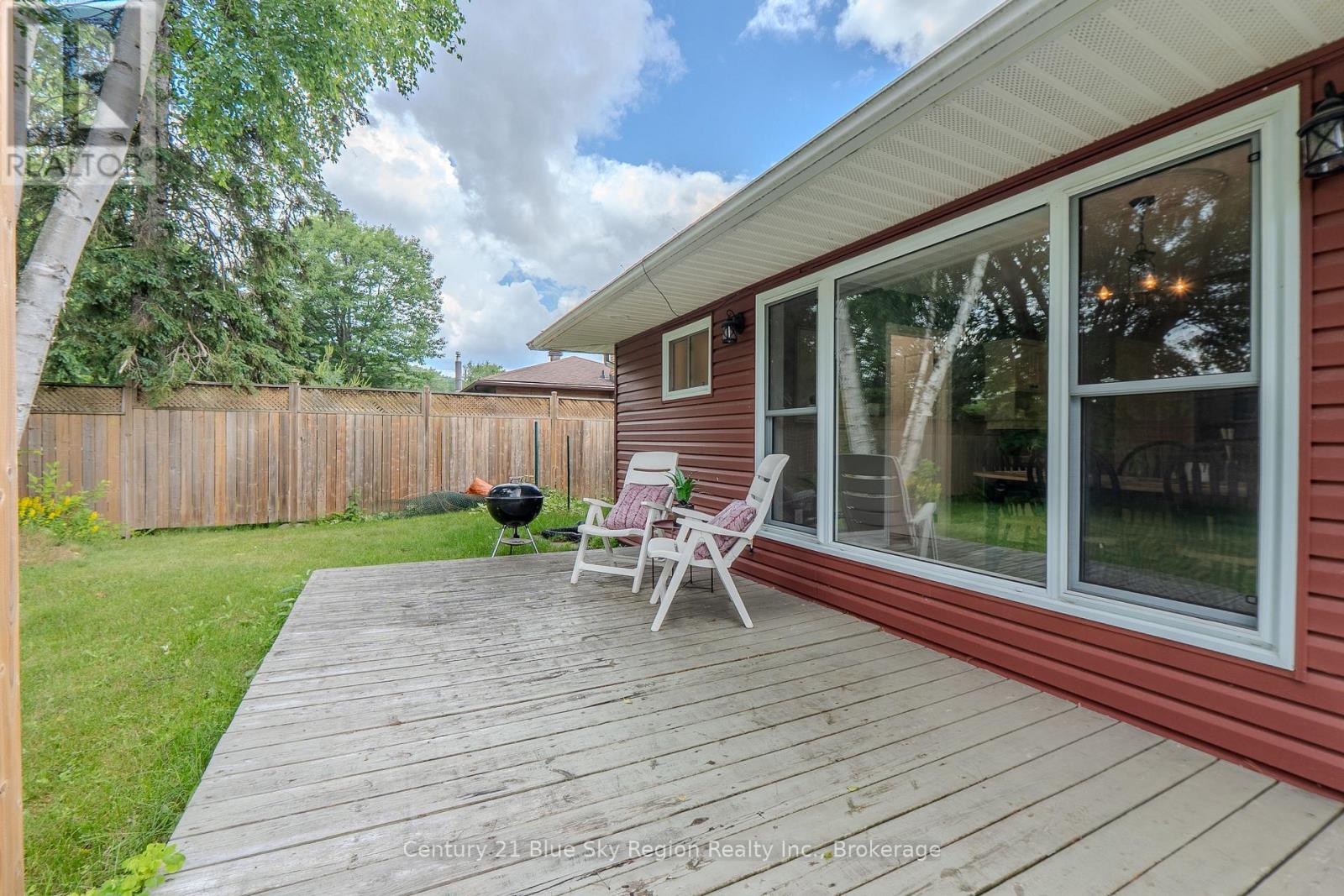 225 REGINALD ROAD - 34