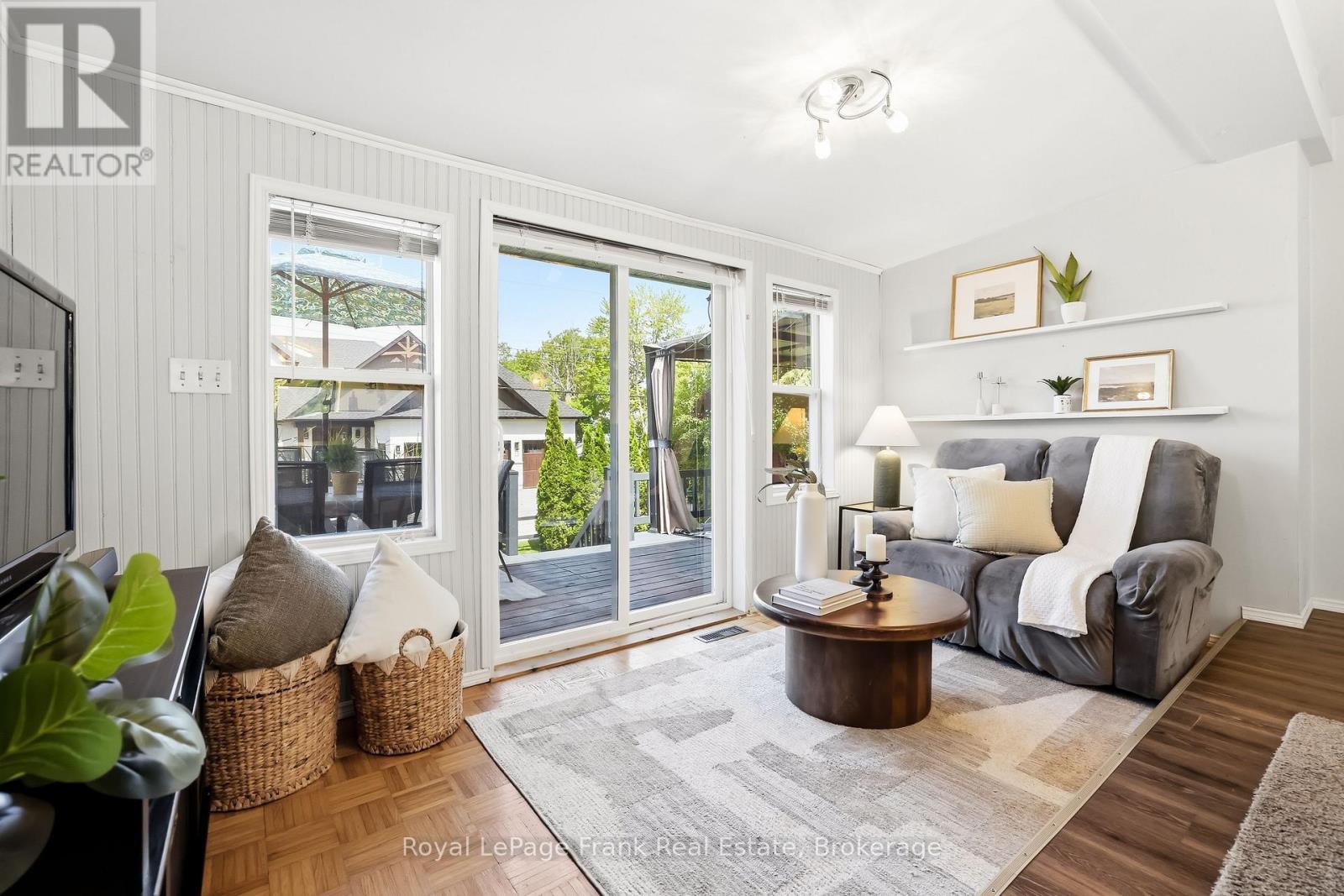 18 ARMSTRONG AVENUE - 20