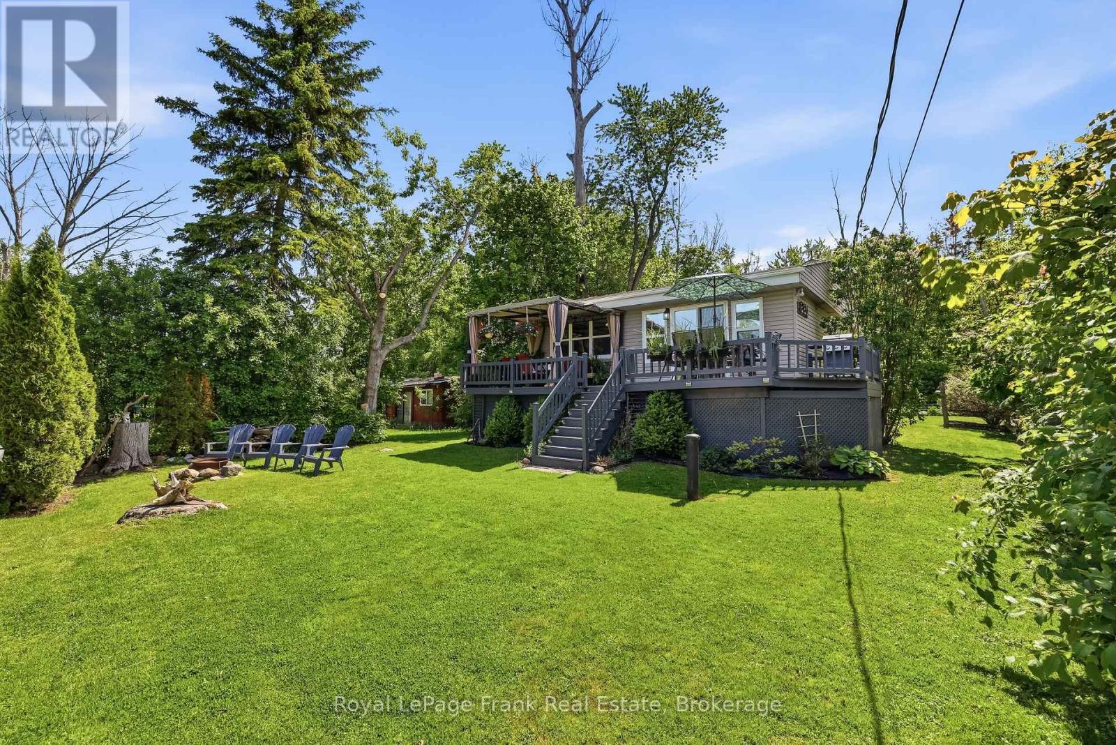 18 ARMSTRONG AVENUE - 41