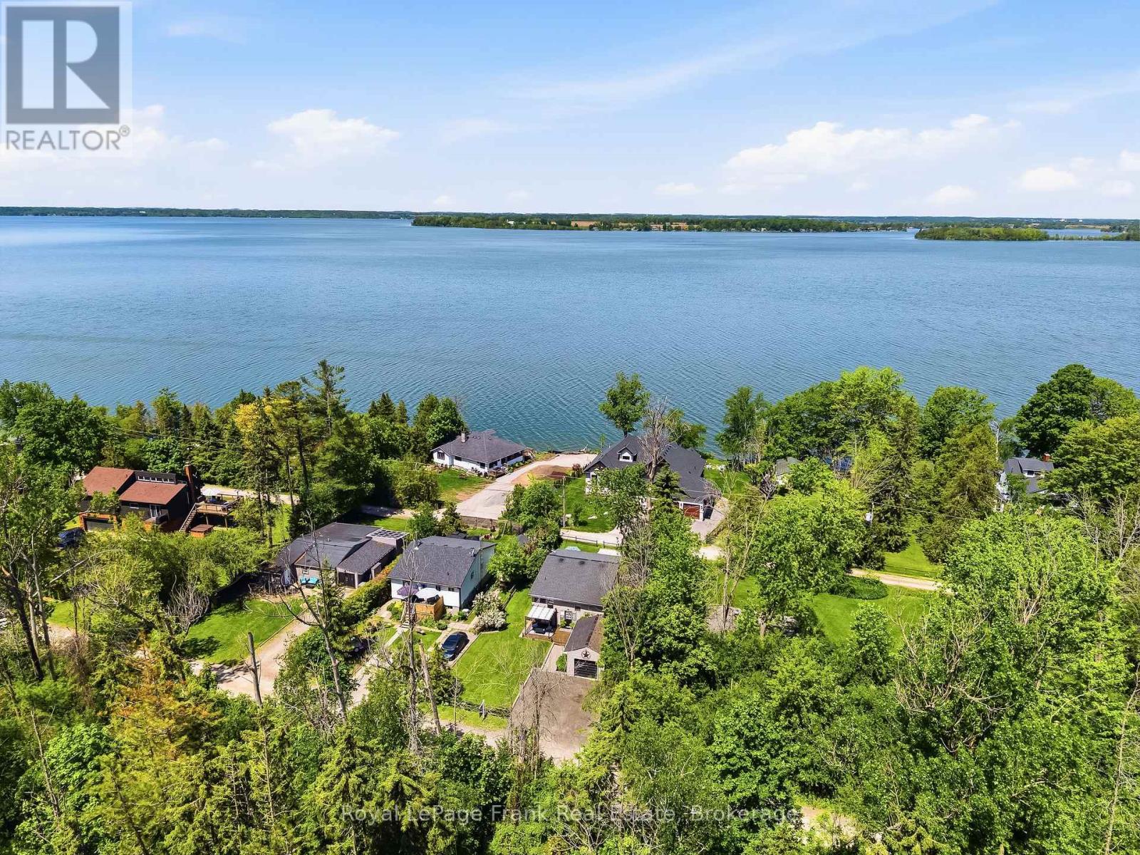 18 ARMSTRONG AVENUE - 5
