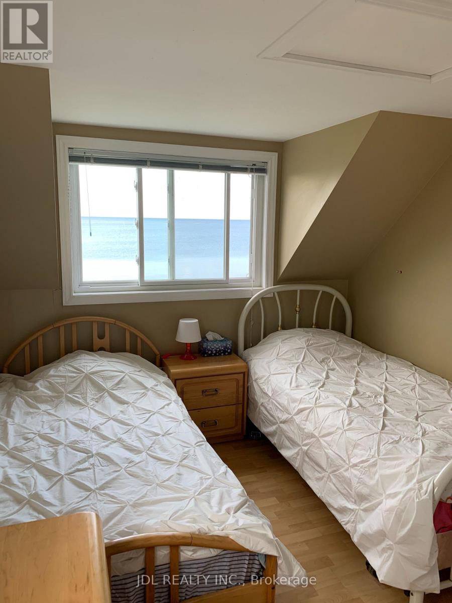 3188 LAKESHORE ROAD - 11