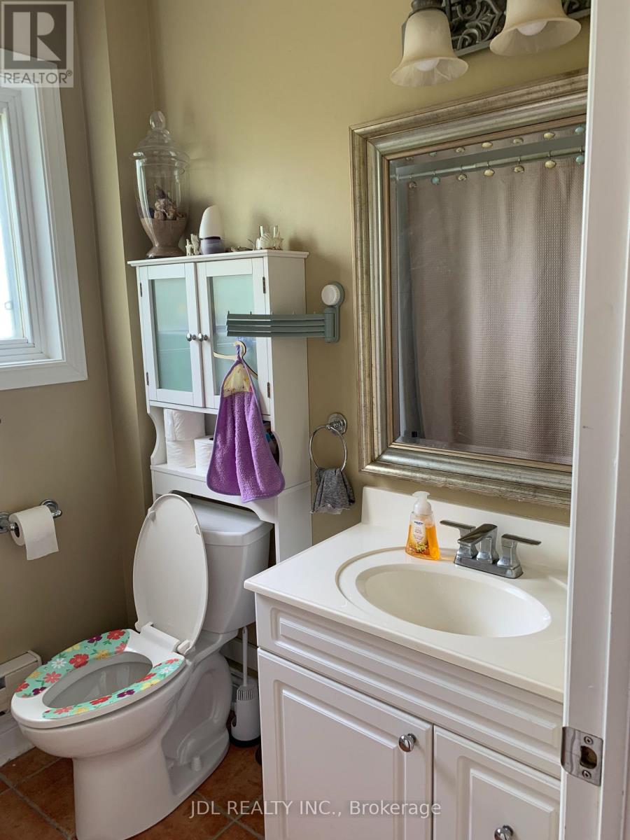 3188 LAKESHORE ROAD - 16