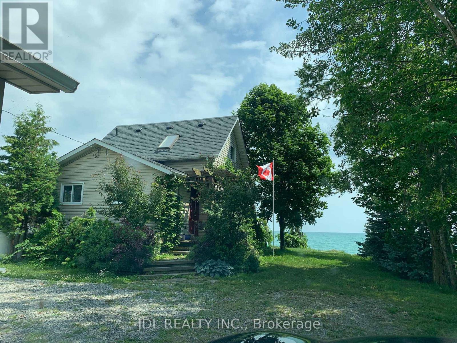 3188 LAKESHORE ROAD - 2