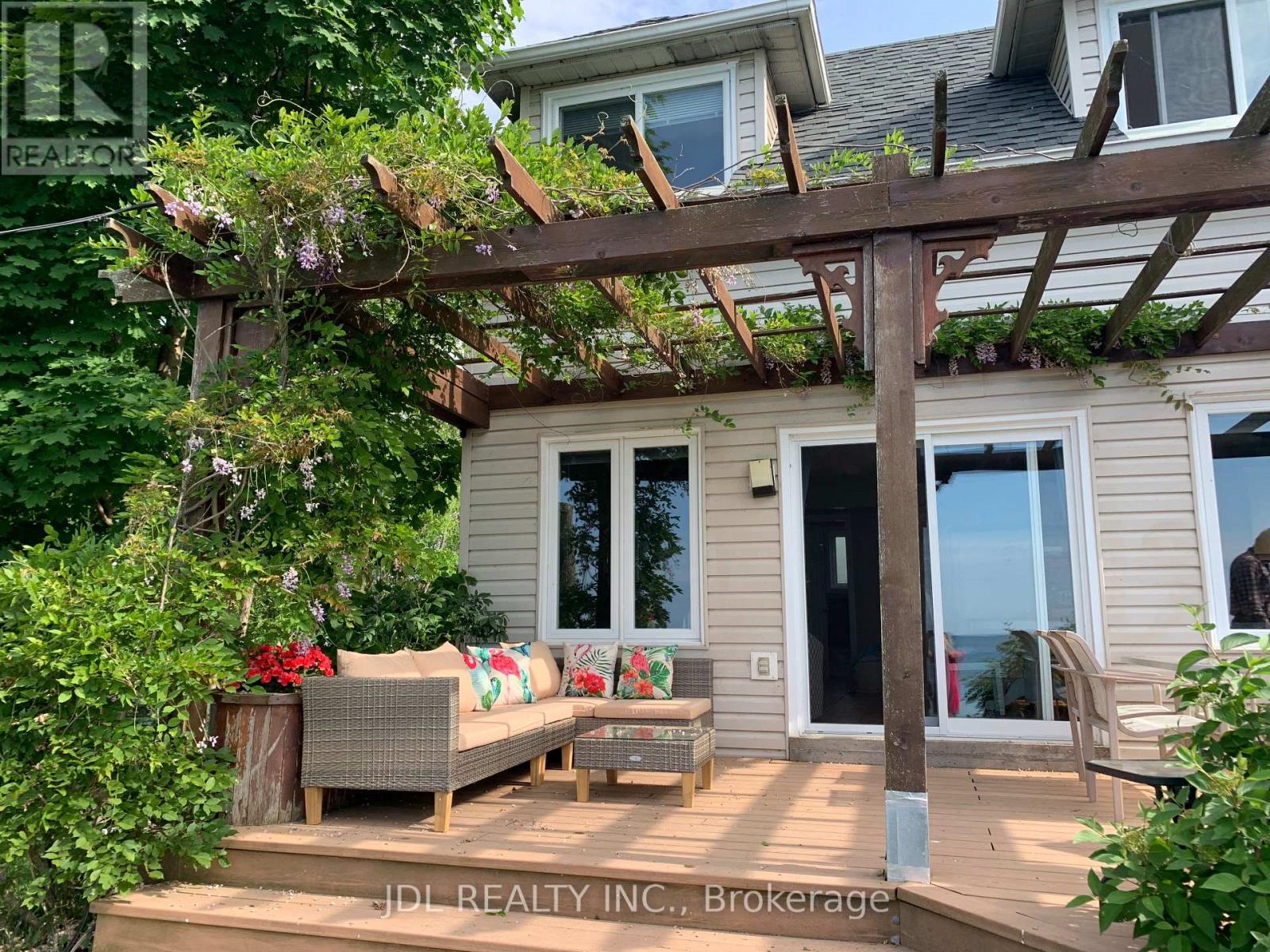 3188 LAKESHORE ROAD - 3