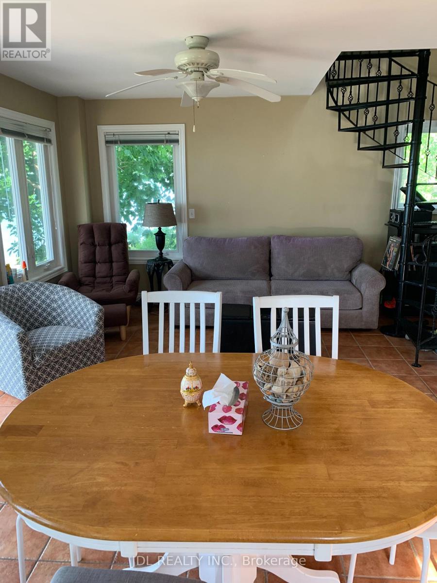 3188 LAKESHORE ROAD - 5