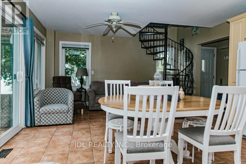 3188 LAKESHORE ROAD - 9