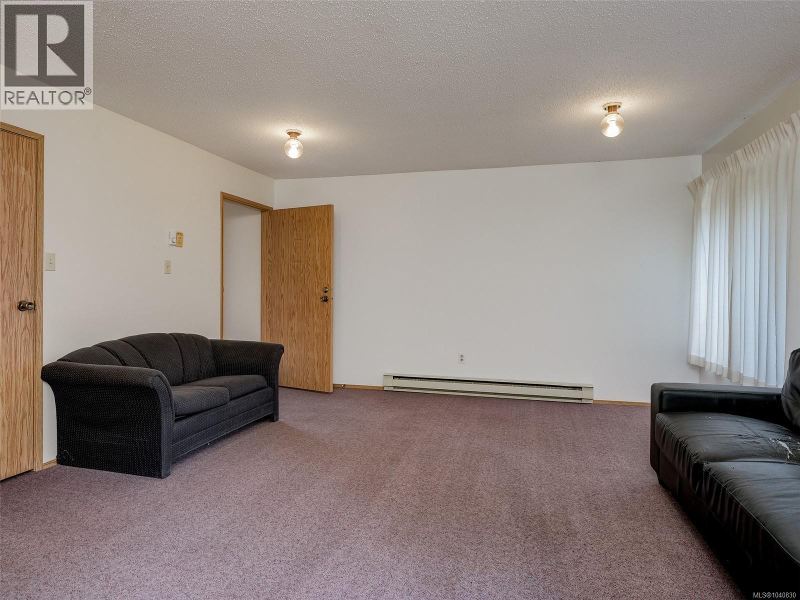 #111 3215 Alder St - 21