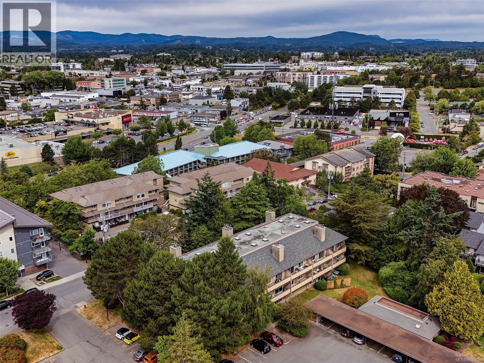 #111 3215 Alder St - 26