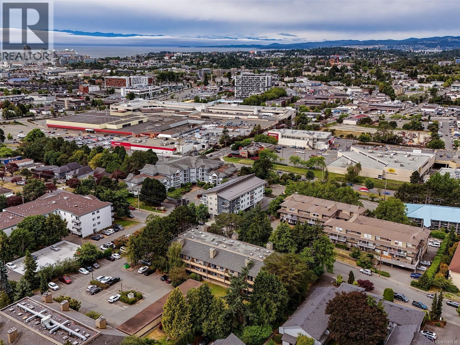 #111 3215 Alder St - 27