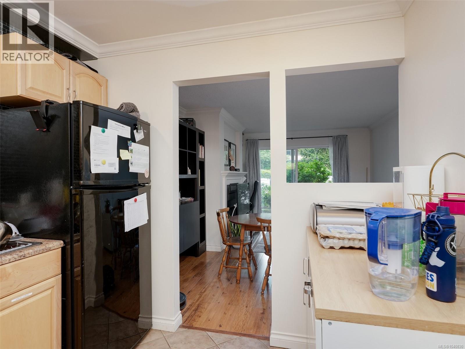 #111 3215 Alder St - 6