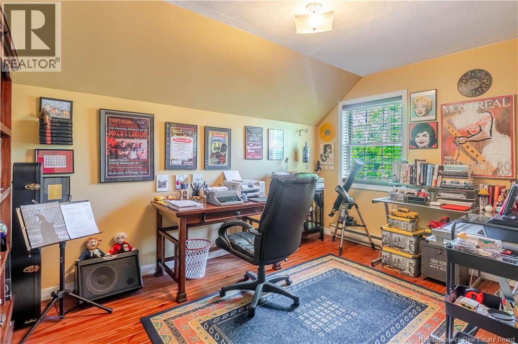 84 Tudor Avenue - 35