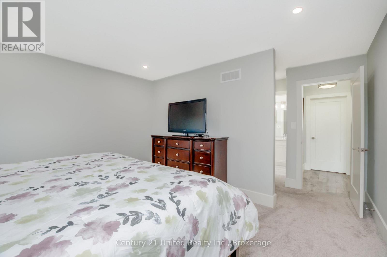 109 MEAGAN LANE - 18