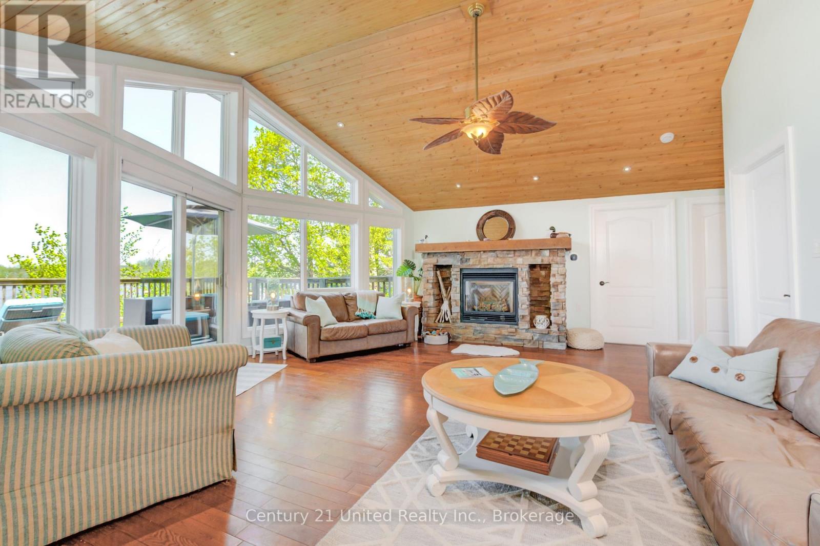 64 SUNNYBRAE LANE - 12