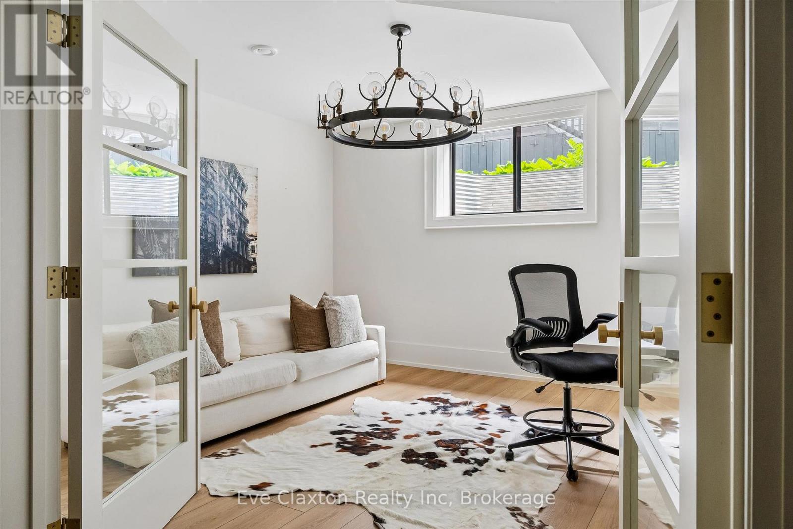 54 FOREST STREET - 36