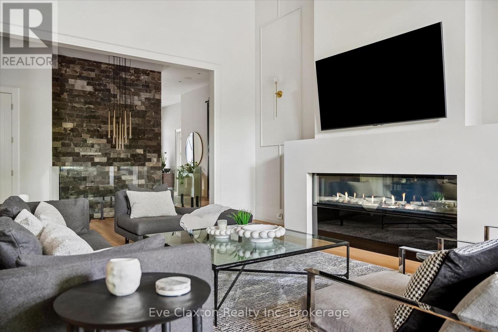 54 FOREST STREET - 8