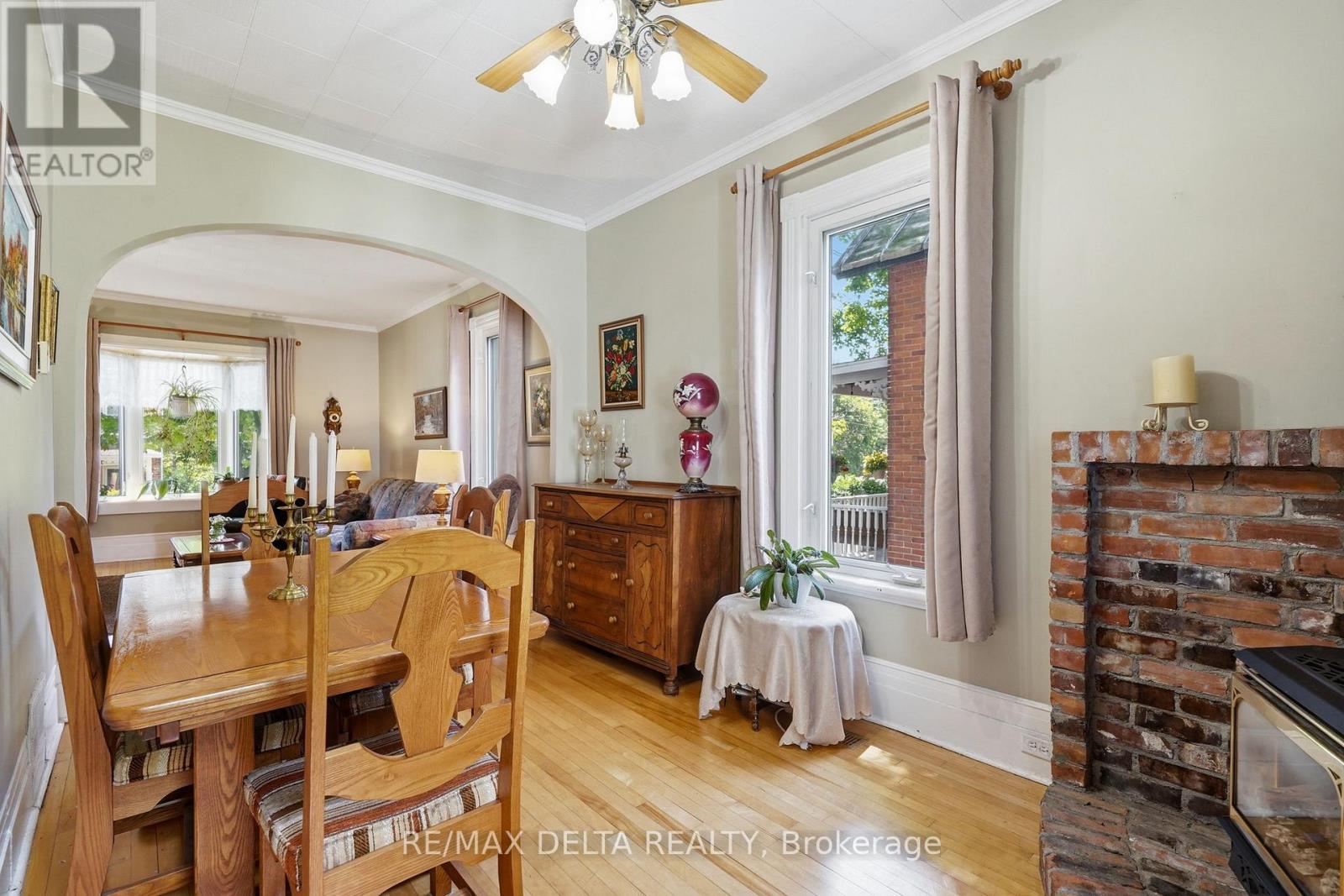 28 JAY STREET - 17