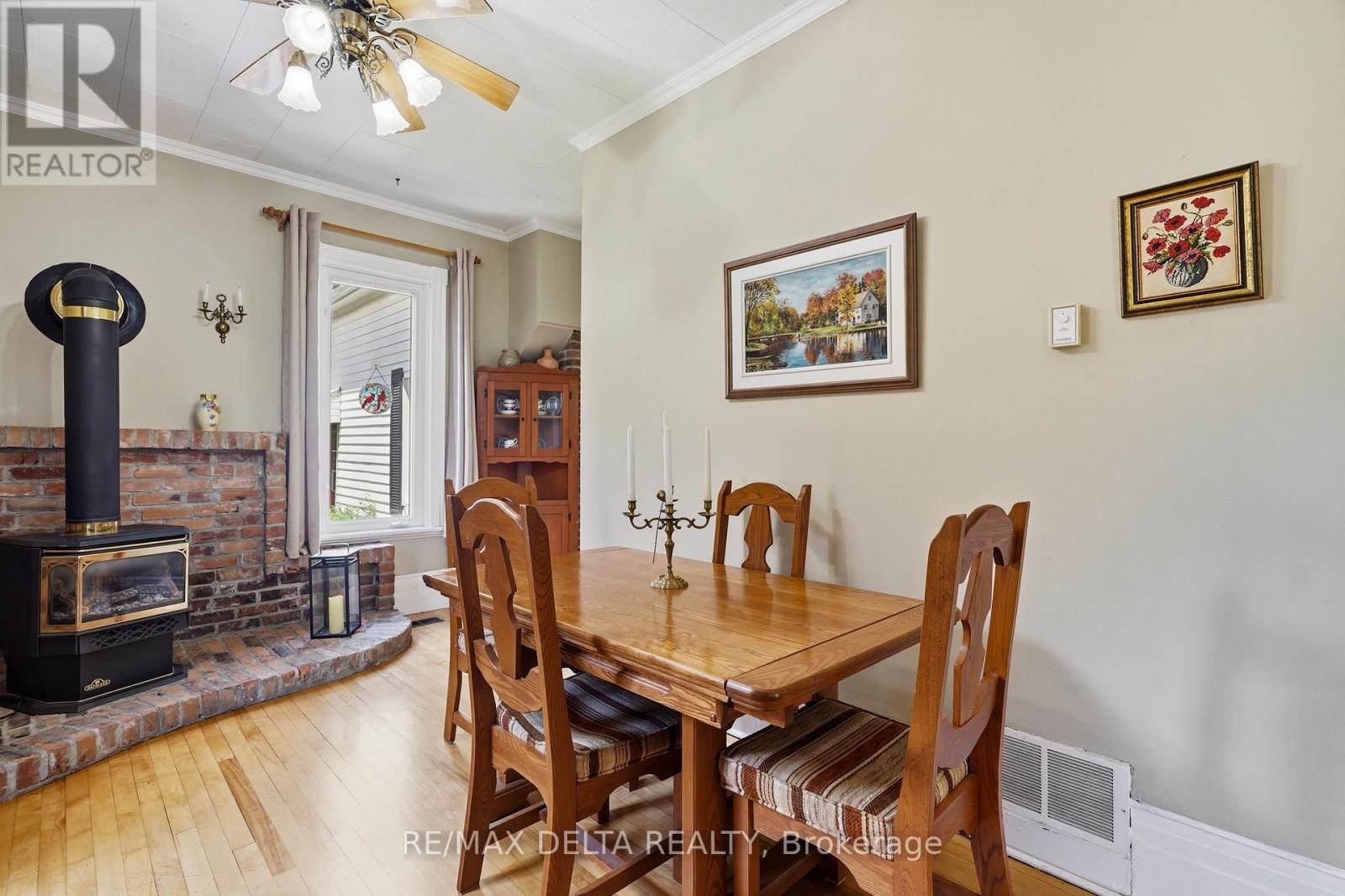 28 JAY STREET - 19
