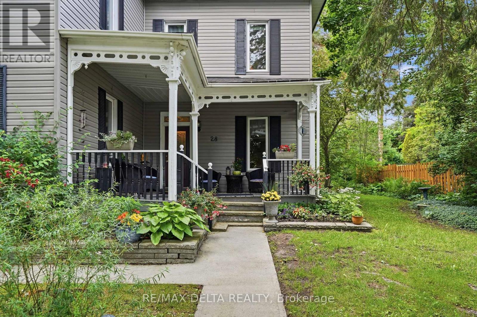 28 JAY STREET - 4