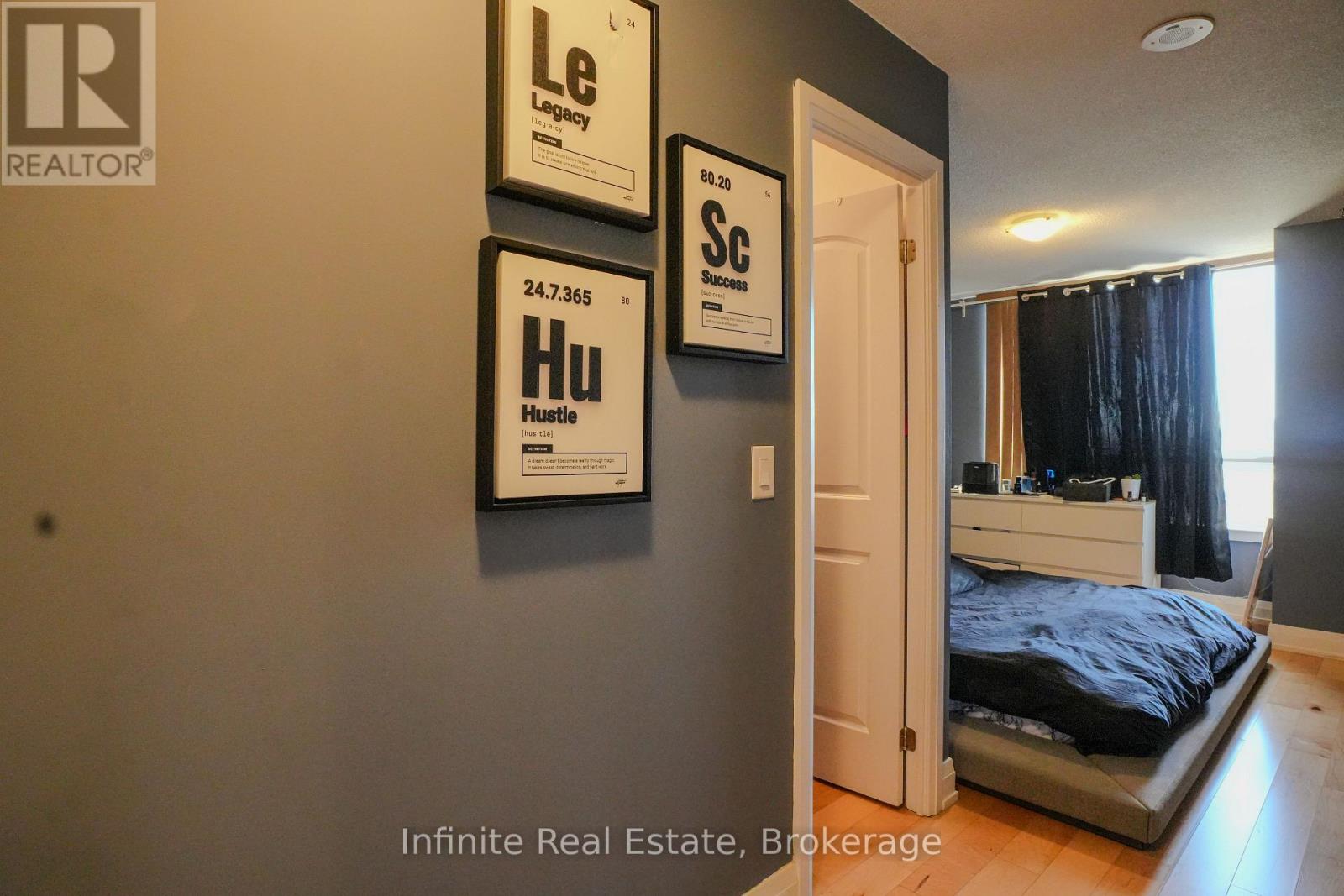 #PH4 1060 SHEPPARD AVENUE W - 19