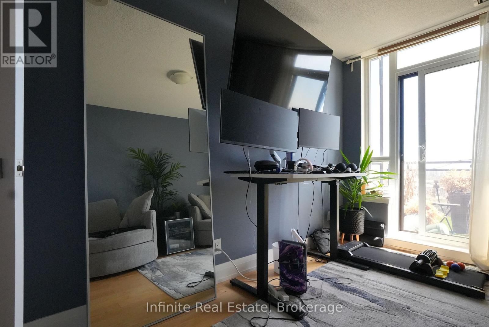 #PH4 1060 SHEPPARD AVENUE W - 22