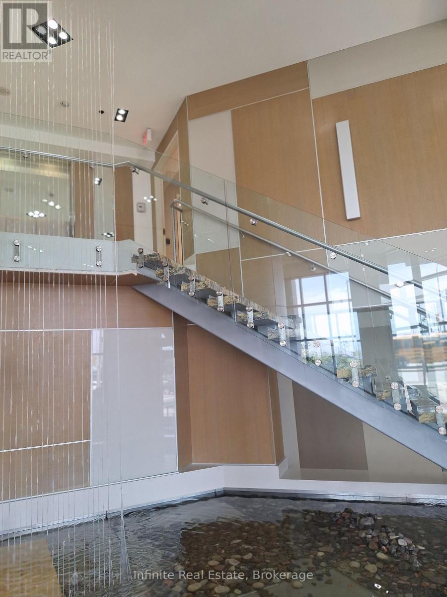 #PH4 1060 SHEPPARD AVENUE W - 4
