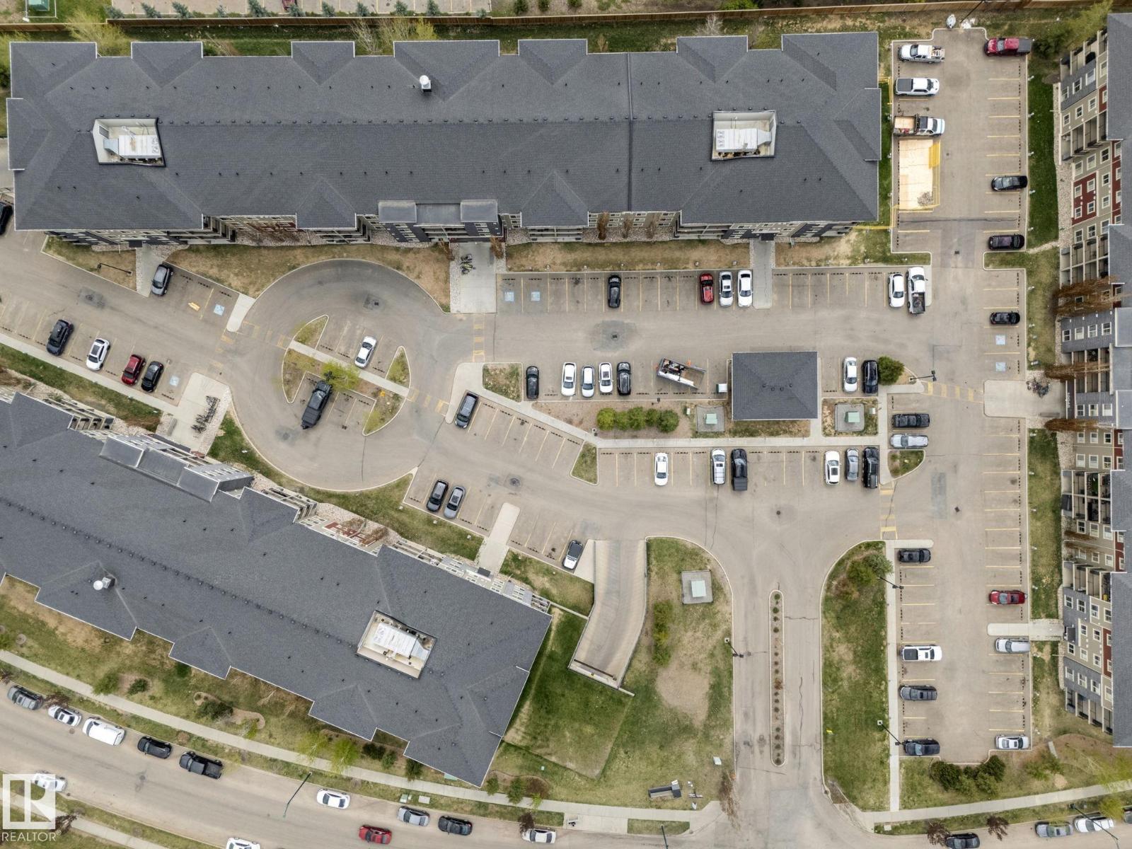 #316 12035 22 AV SW - 44